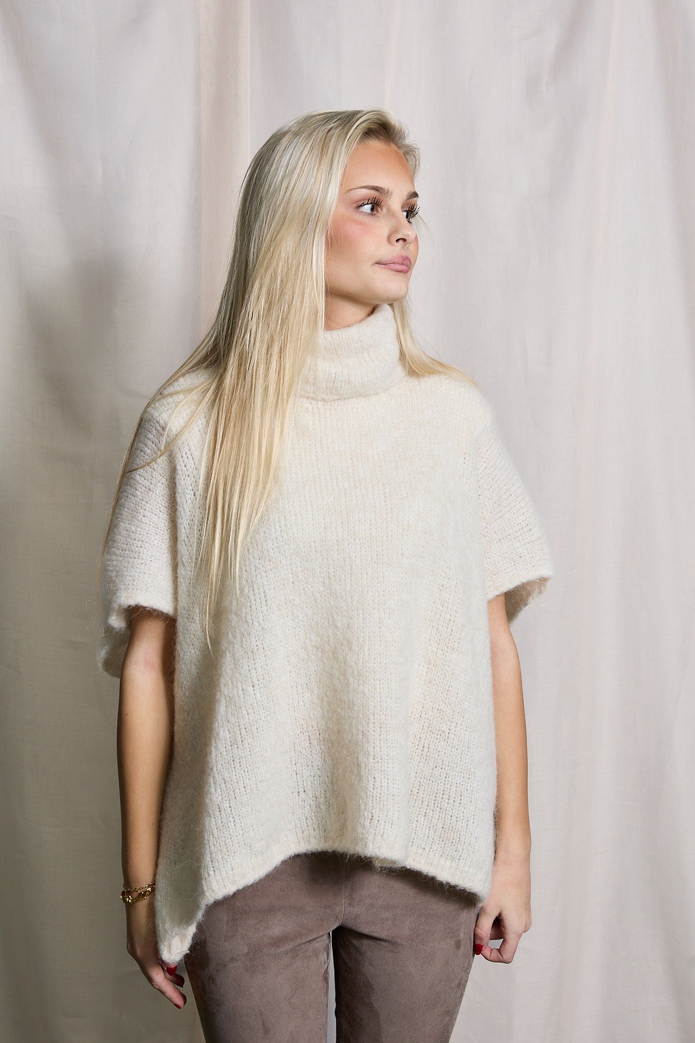 Kortärmad stickad tröja