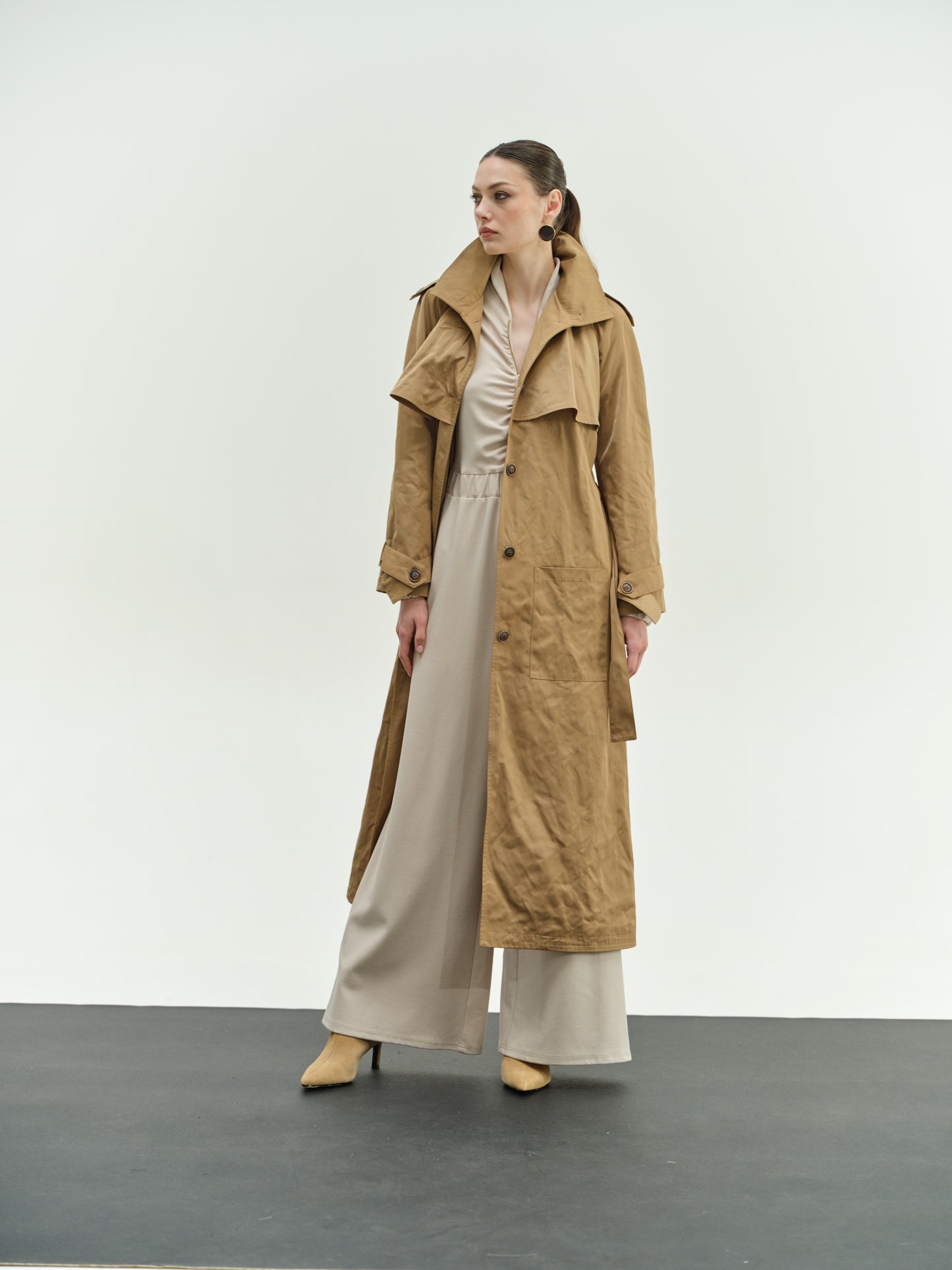 TRENCH COAT