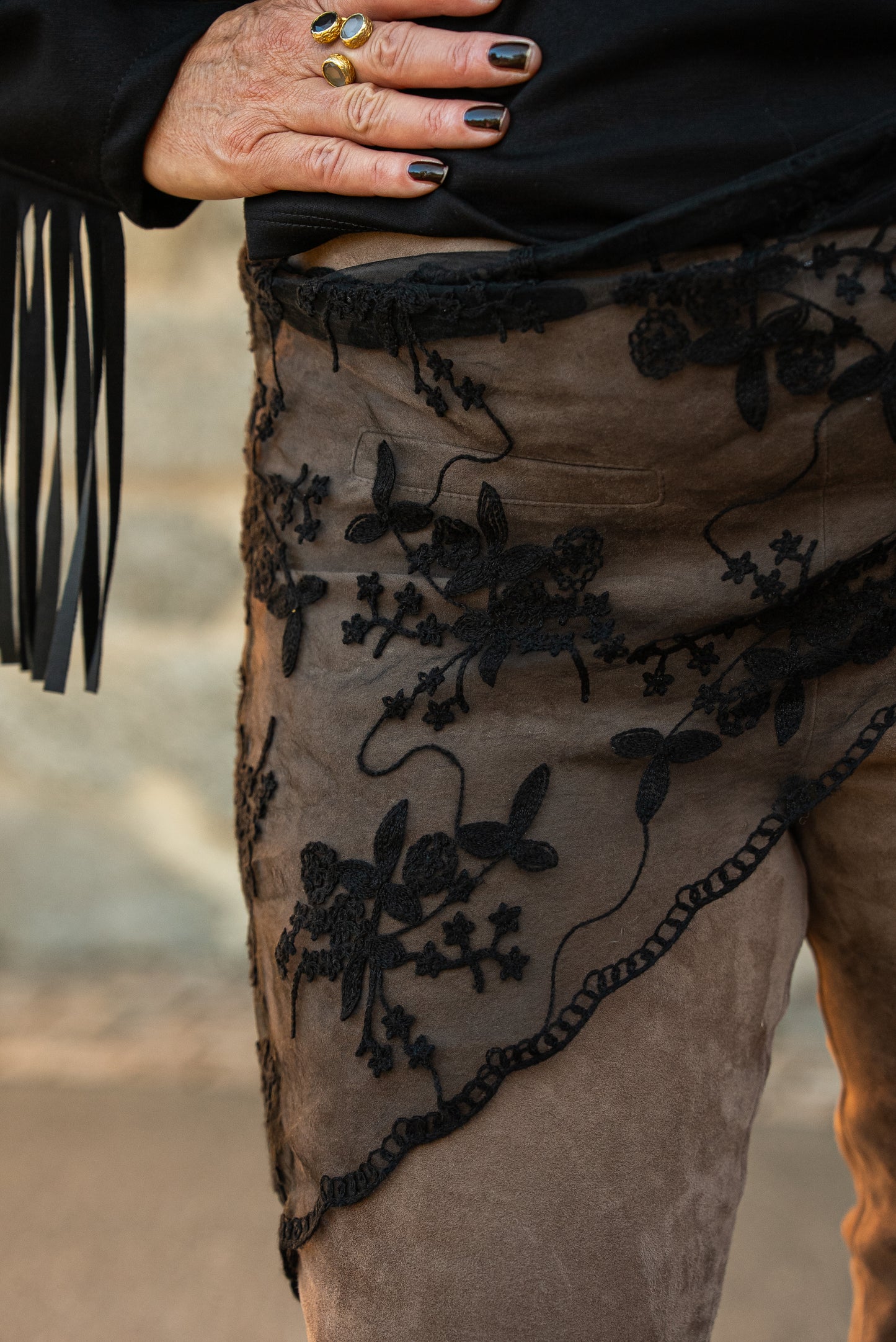 MIRIANA TRIANGLE LACE SCARF